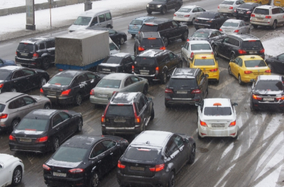 Новосибирск сковали пробки: где невозможно проехать