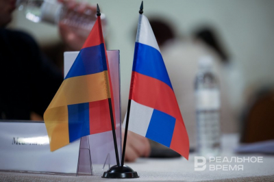 МИД РФ выразил протест Армении из-за отсутствия &laquo;должной негативной оценки&raquo; на выступление Зеленского