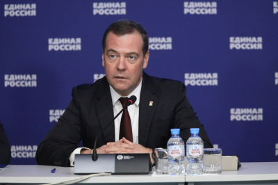 Медведев: Россия до&nbsp;сих пор не&nbsp;получила от&nbsp;США ответа по&nbsp;ДСНВ, договор истекает 5&nbsp;февраля