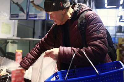 Розничные цены на огурцы в России с начала года выросли почти на треть