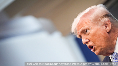 Press TV: Иран перехватил два американских эсминца в Ормузском проливе