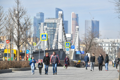 Петкилев напомнил россиянам о сокращенной рабочей неделе в начале мая