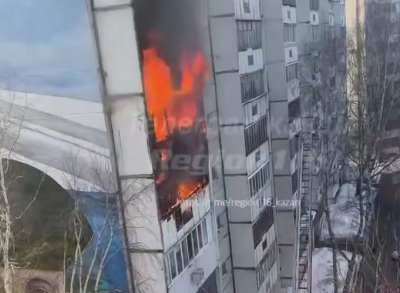 Казанец спасся от утреннего пожара в девятиэтажке на Фучика, перебравшись на другой балкон 15/03/2026 &ndash;