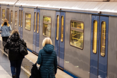 В Москве пассажир метро довёл до паники женщину, тайно снимая её на камеру