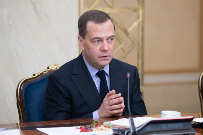 Медведев: реальную денацификацию Германия так и не прошла