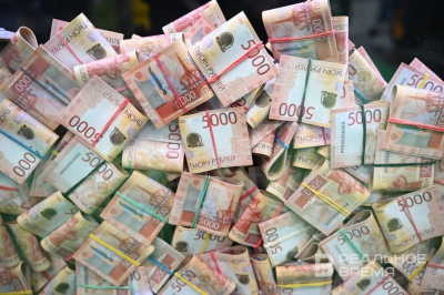 Бюджет РФ с начала года недополучил 1,5 трлн рублей из-за крепкой нацвалюты