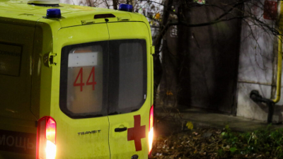 Люди подлетели в воздух как куклы: автомобиль влетел в толпу пешеходов - жуткое видео 25/08/2026 &ndash;