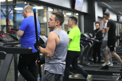 Фитнес-тренер объяснил, как правильно разминаться перед тренировкой