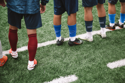 Футболисту &laquo;Галатасарая&raquo; Лангу отрезало часть пальца во время матча с &laquo;Ливерпулем&raquo;