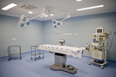 В Подмосковье хирурги спасли женщину, терявшую сознание от поворота головы