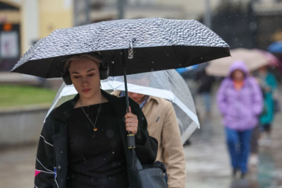 Тропические ночи, ливни, грозы и жара до +30: погода в Москве в конце лета