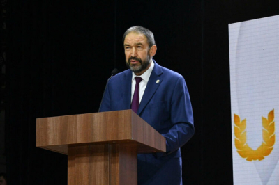 Песошин поздравил работников химической отрасли Татарстана с профессиональным праздником