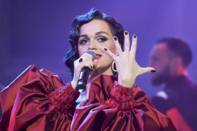 Скандал и рыдания в гримерке: что произошло на концерте Славы в Пензе