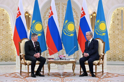 Токаев провел переговоры с Премьер-министром Словакии