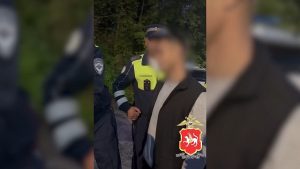 Вышел из леса и попался: в Казани задержали 26-летнего мужчину с наркотиками