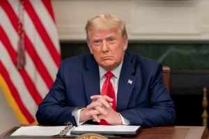 Трамп крайне тепло поздравил Путина с днем рождения