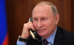 «Никто не хотел класть трубку первым»: раскрыты подробности переговоров Путина и Трампа