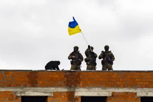 Полянский призвал Запад угомонить Киев