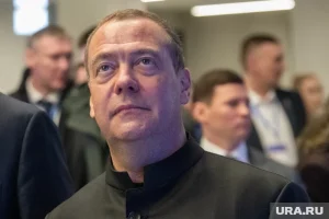 Медведев усмирил тех, кто обрадовался словам Трампа о замене Зеленского