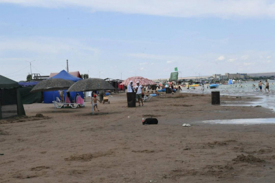 "Полный бардак": министр в шоке от пляжей в Алматинской области